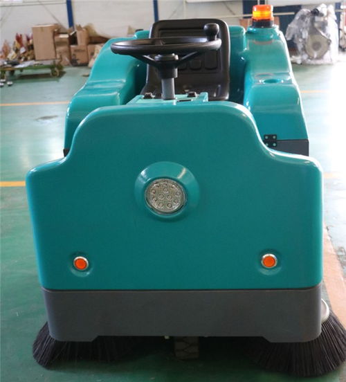 濰坊天潔機(jī)械 專業(yè)掃地車與燈具銷售服務(wù)商